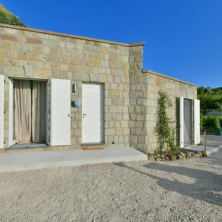 Station touristique Tenuta C'est La Vie 2*